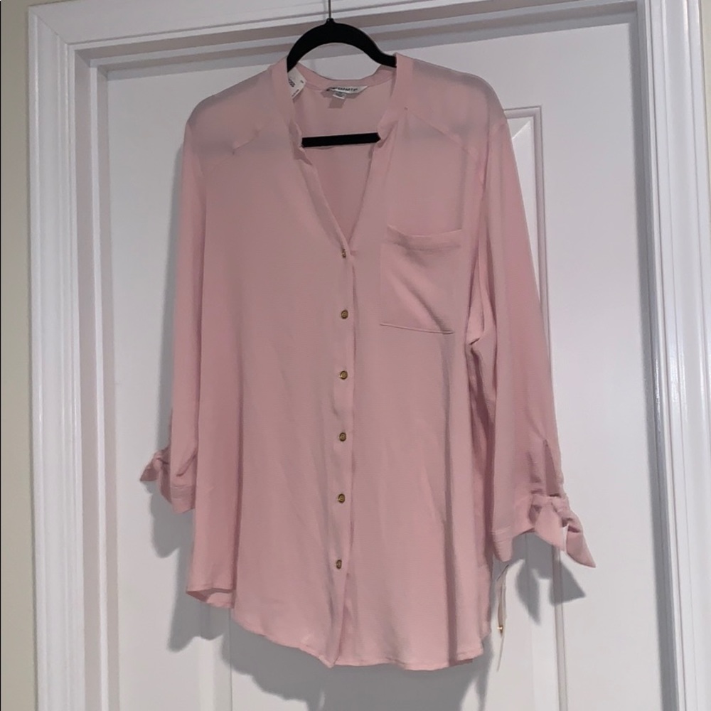 NWT 3/4 Sleeve Buttonup